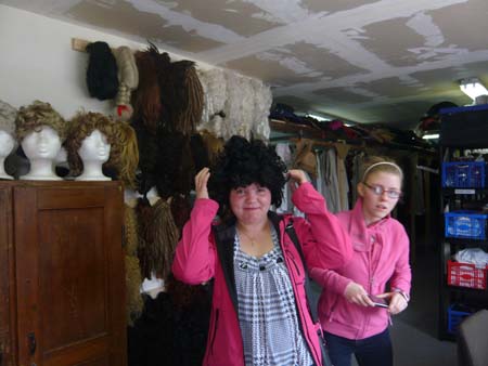 25 sieht Katja nun besser aus...